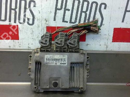 Used Engine control unit (ECU) NISSAN PRIMASTAR Van (X83) [2002-2025]  152351