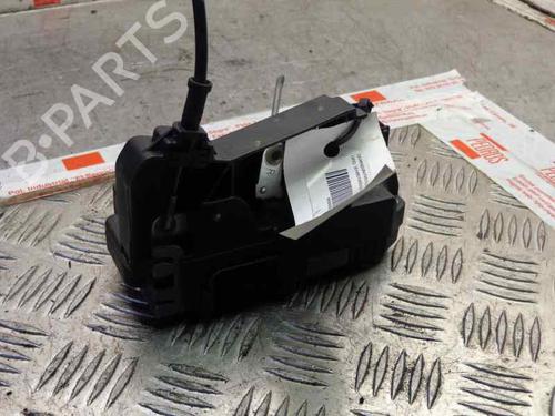 Used Front right lock OPEL VIVARO A Van (X83) [2001-2015]  1448130
