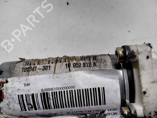 Right rear window motor SEAT LEON (1M1)  | BP853018E22 