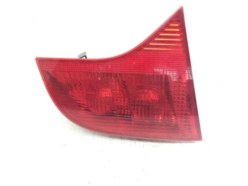 Used Left tailgate light Left tailgate light 17059319 17059319