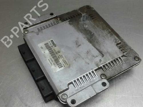 Engine control unit (ECU) RENAULT SCÉNIC I MPV (JA0/1_, FA0_) 1.9 dCi RX4 | BP1507204M57