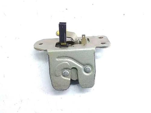 Used Tailgate lock VOLVO S40 I (644) 1.8 (122 hp) 15772721