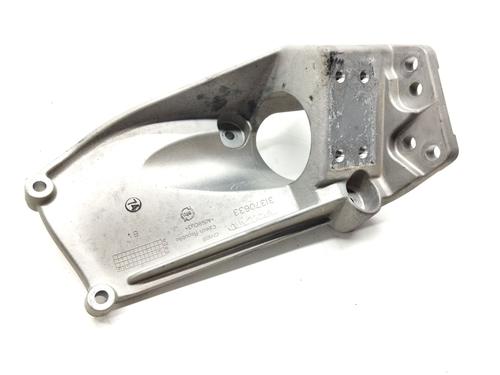 Used Engine mount VOLVO XC60 II (246) D4 (190 hp) 17913149