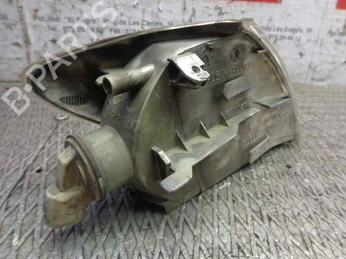 Used Left front indicator RENAULT MEGANE I Classic (LA0/1_) [1996-2008]  3227445