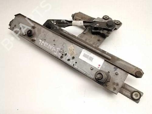 Used Rear wiper motor NISSAN TERRANO I (WD21) [1986-1996]  11797700