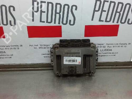 Used Engine control unit (ECU) RENAULT SCÉNIC II (JM0/1_) [2003-2010]  151042