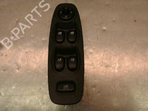Used Left front window switch HYUNDAI ACCENT II (LC) [1999-2012]  4367027