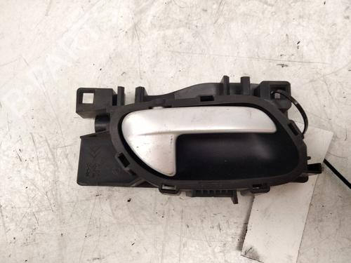 Used Front right interior door handle Front right interior door handle 36911535 36911535