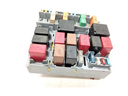 Used Fuse box Fuse box 21590157 21590157