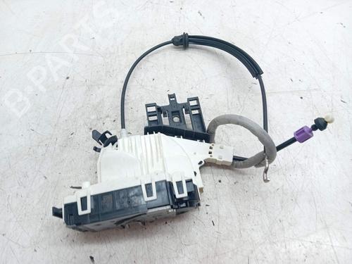 front-right-lock-mercedes-benz-c-class-coupe-c204-2011-25229595 main image