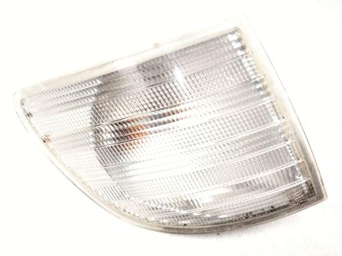 Clignotant avant droit MERCEDES-BENZ V-CLASS (638/2) V 230 TD (638.274) (98 hp) 30636034