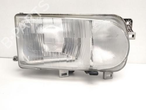 Used Right headlight NISSAN VANETTE CARGO Van (HC 23) 1.6 i (97 hp) 29570183