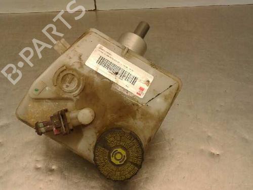 Used Brake master cylinder PEUGEOT 206 Hatchback (2A/C) [1998-2012]  7533293