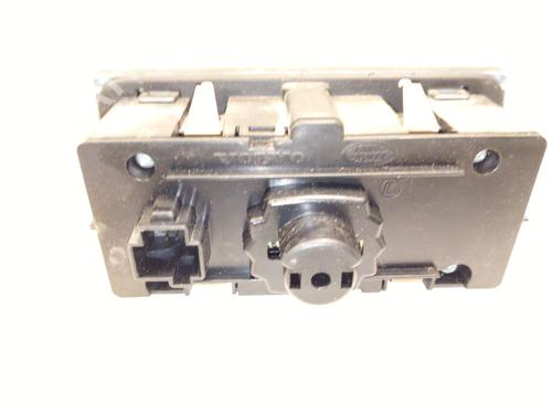 Headlight switch LAND ROVER FREELANDER 2 (L359) 2.2 TD4 4x4 | BP29505805I24 - Image 2