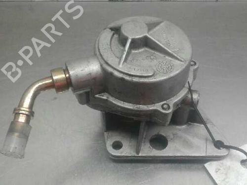 Used Vacuum pump CITROËN ZX (N2) 1.9 D (68 hp) 3692056