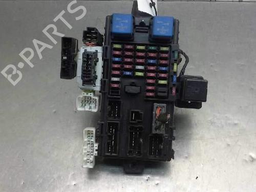 Used Fuse box Fuse box 2827311 2827311