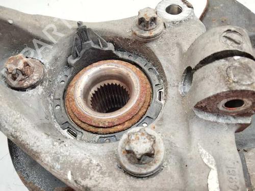 Left front steering knuckle OPEL VECTRA C Estate (Z02)  | BP17972927M25 