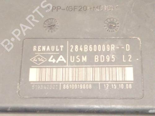 Fuse box RENAULT MEGANE III Hatchback (BZ0/1_, B3_) 1.9 dCi (BZ0N, BZ0J) | BP30103527E1