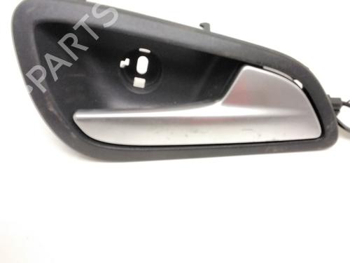 Venstre bak invendig håndtak FORD FOCUS III 1.6 TDCi ECOnetic (105 hp) 25225583