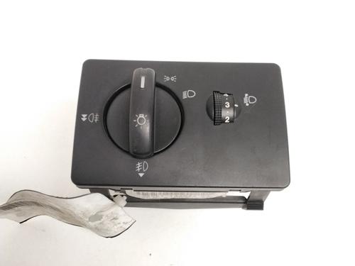Used Headlight switch FORD FIESTA V (JH_, JD_) 1.4 16V (80 hp) 31837695