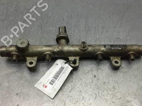 Used Injection rail Injection rail 1621448 1621448