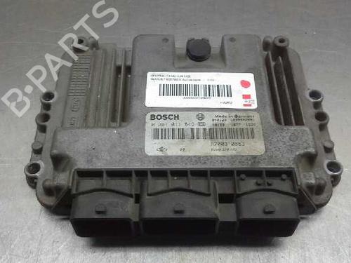 Used Engine control unit (ECU) RENAULT SCÉNIC II (JM0/1_) [2003-2010]  743015