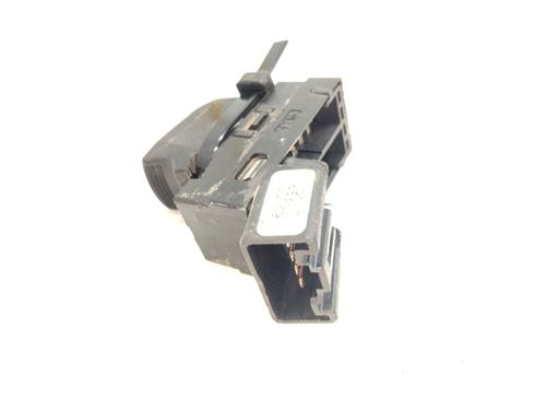 Right front window switch SUZUKI GRAND VITARA II (JT, TE, TD) 1.9 DDiS (JB419WD, JB419XD) | BP17059819I26 