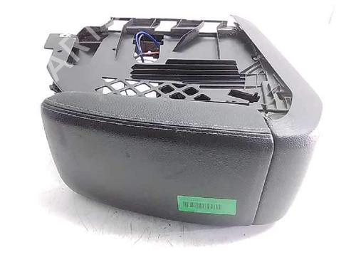 Used Armrest / Center console Armrest / Center console 13073921 13073921