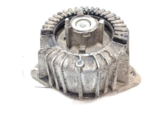 Used Engine mount MERCEDES-BENZ E-CLASS (W212) E 350 CDI (212.023) (265 hp) 21573899