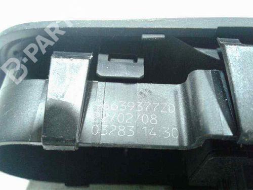 Used Right front window switch Right front window switch CITROËN C4 Grand Picasso I (UA_) 1.6 HDi (109 hp) 8134626 8134626