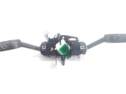 Used Steering column stalk SEAT LEON ST (5F8) 1.6 TDI (105 hp) 17057814