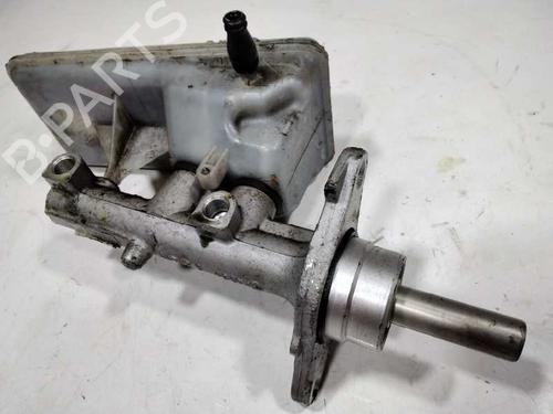 Used Brake master cylinder RENAULT TRAFIC II Van (FL) [2001-2025]  10498858