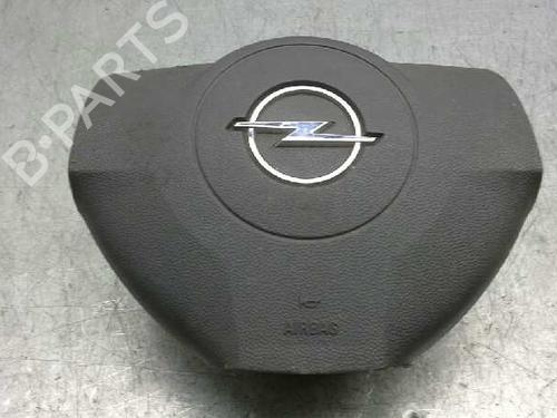 Used Driver airbag OPEL ZAFIRA / ZAFIRA FAMILY B (A05) [2005-2019]  831685