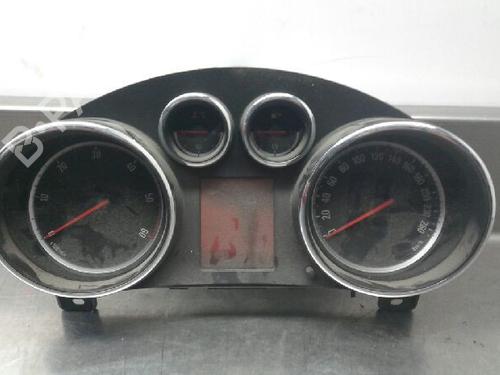 Used Instrument cluster OPEL ASTRA J (P10) 1.7 CDTI (68) (125 hp) 10330024