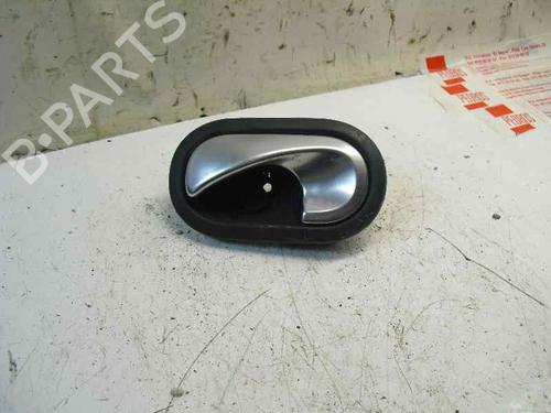 Used Front left interior door handle RENAULT MEGANE II (BM0/1_, CM0/1_) [2001-2012]  3212347