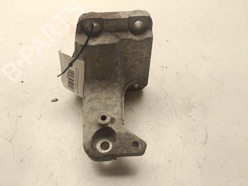 Used Engine mount Engine mount 18865578 18865578