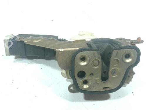 Used Front right lock OPEL ASTRA F Saloon (T92) [1991-2001]  8341222