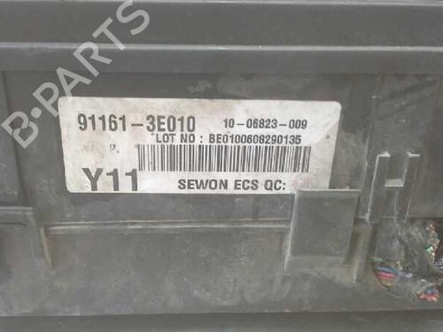 Fuse box KIA SORENTO I (JC)  | BP13754445E1 