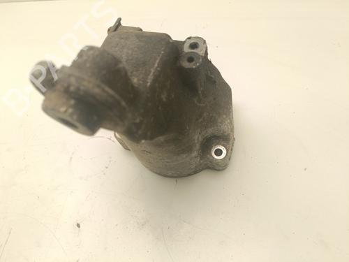 Used Engine mount MERCEDES-BENZ VITO / MIXTO Van (W639) 113 CDI (639.601, 639.603, 639.605) (136 hp) 19487274