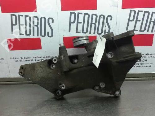 Used Support RENAULT TRAFIC II Van (FL) 1.9 dCi 100 (FL0C) (101 hp) 14323303