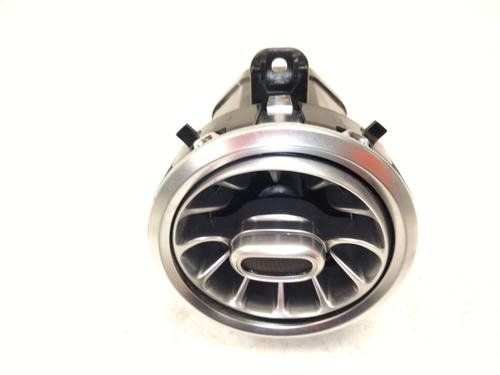 Used Air vent MERCEDES-BENZ GLA (H247) GLA 200 (247.787) (163 hp) 29994624