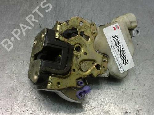 Used Rear right lock NISSAN X-TRAIL I (T30) 2.2 dCi (136 hp) 1358964