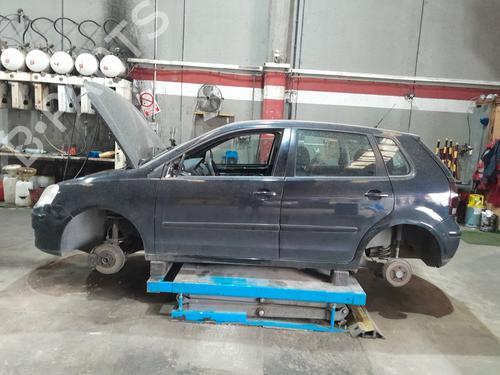 Used Parts VW POLO IV (9N_, 9A_) 1.4 16V (75 hp) 4457059