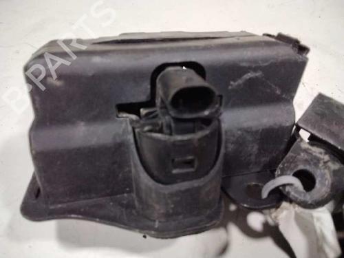 Hood lock MERCEDES-BENZ C-CLASS (W203) C 200 Kompressor (203.042) | BP15812831C133 