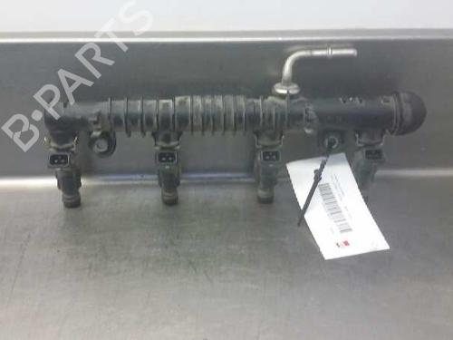 Used Injection rail OPEL CORSA C (X01) [2000-2009]  1621390