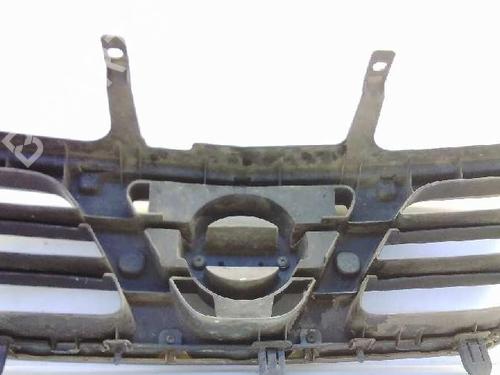Grille NISSAN X-TRAIL I (T30) 2.5 4x4 | BP17056294C40 