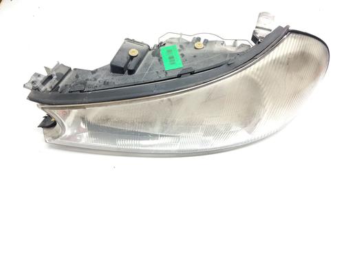 Used Right headlight FORD MONDEO II (BAP) [1996-2000]  16887593