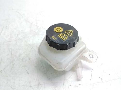 Used Brake fluid reservoir MAZDA CX-3 (DK) 1.5 SKYACTIV-D (DK2WS, DK5FW) (105 hp) 17322282