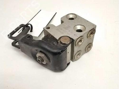 Brake master cylinder VW GOLF III Cabriolet (1E7) 2.0 | BP21792625M77 