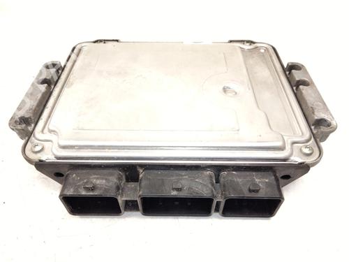 Used Engine control unit (ECU) Engine control unit (ECU) PEUGEOT 206 Hatchback (2A/C) 1.4 HDi eco 70 (68 hp) 31710051 31710051